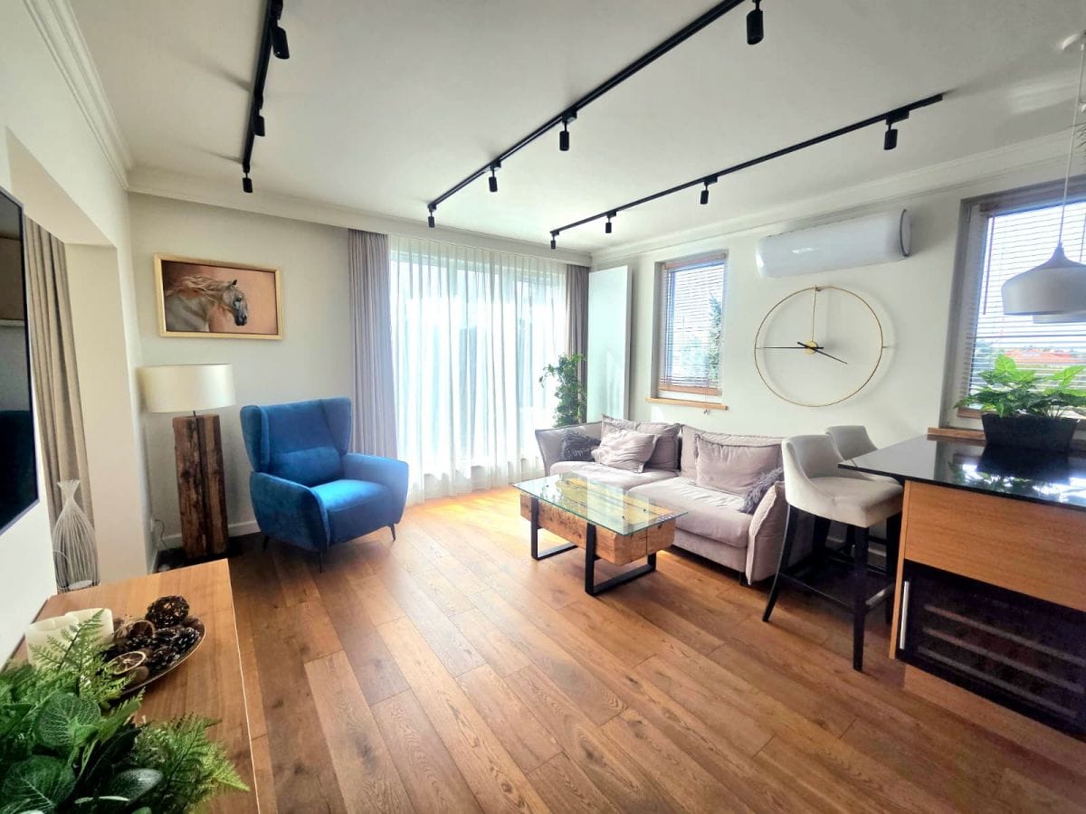 Mieszkanie 4 pokojowe na Sprzedaż