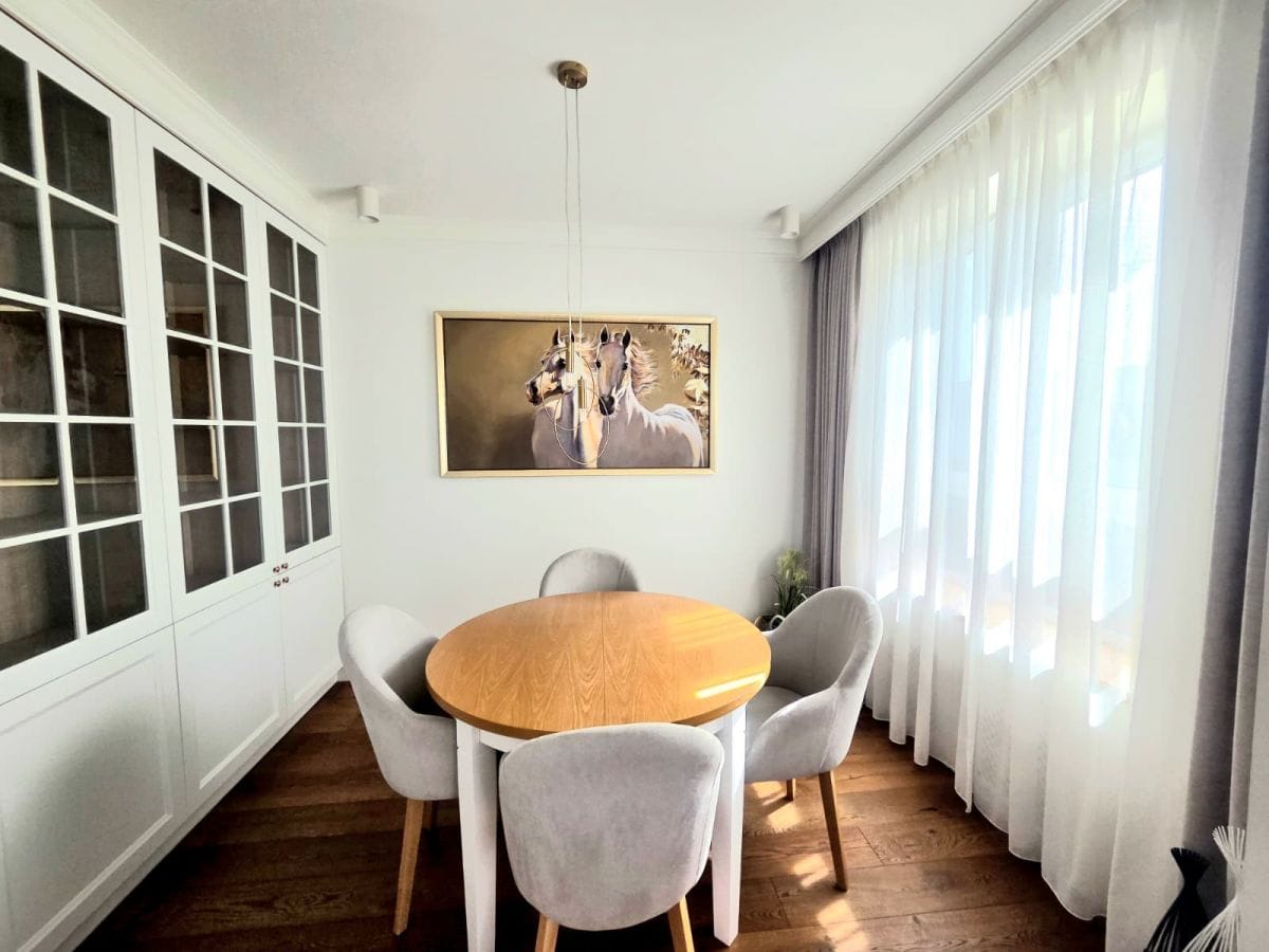 Mieszkanie 4 pokojowe na Sprzedaż