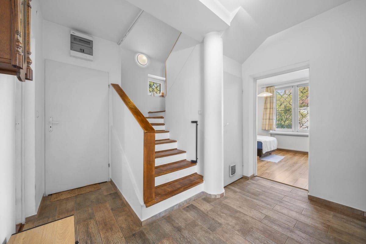 Dom 4 pokojowe na Sprzedaż