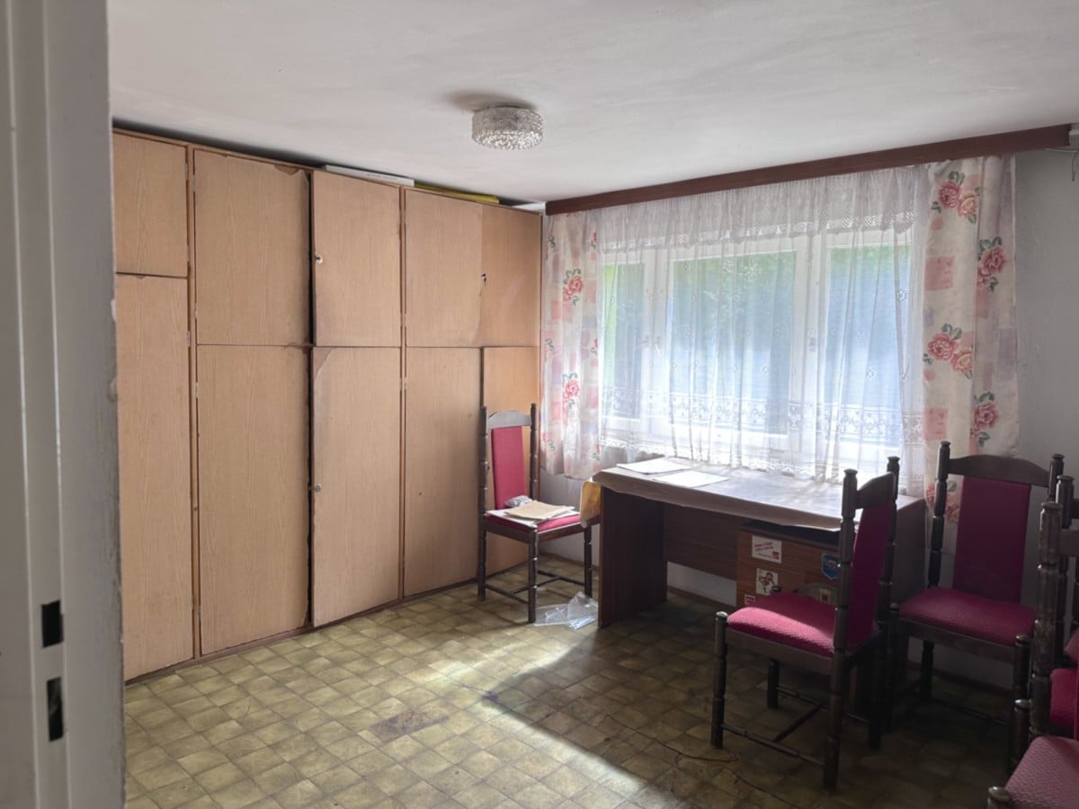 Lokal użytkowy  pokojowe na Sprzedaż