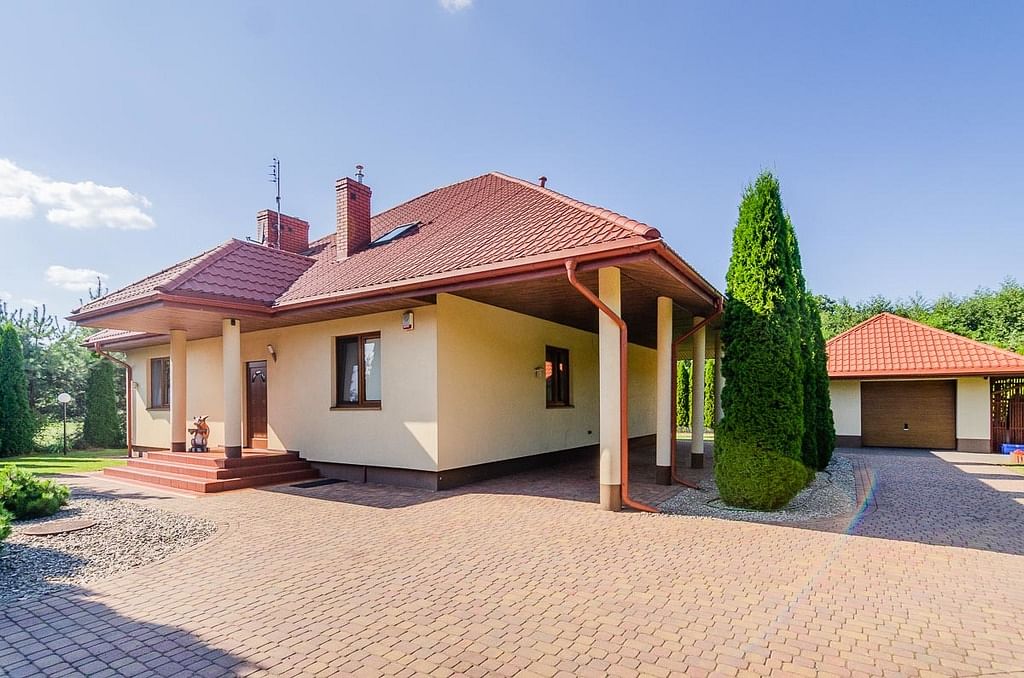 Dom 4 pokojowe na Sprzedaż