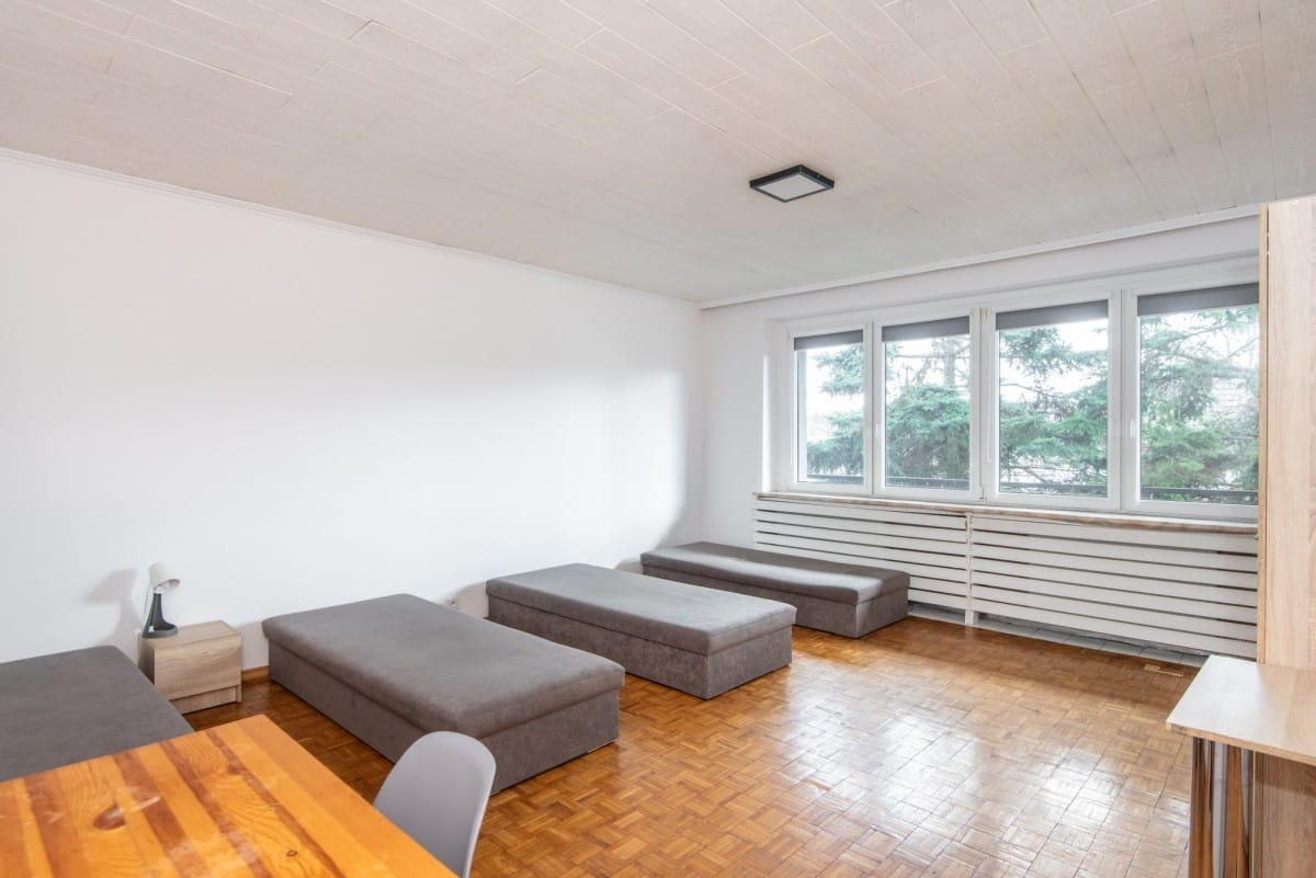 Dom  pokojowe na Sprzedaż