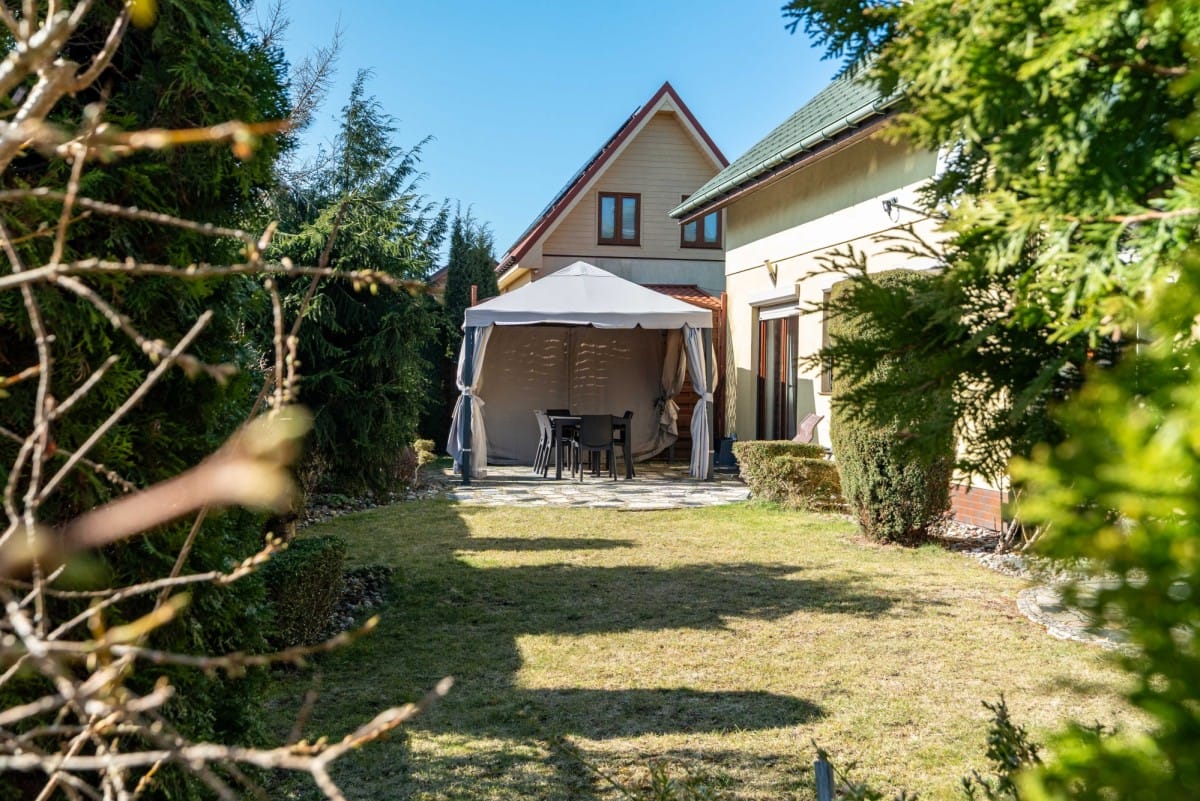 Dom  pokojowe na Sprzedaż