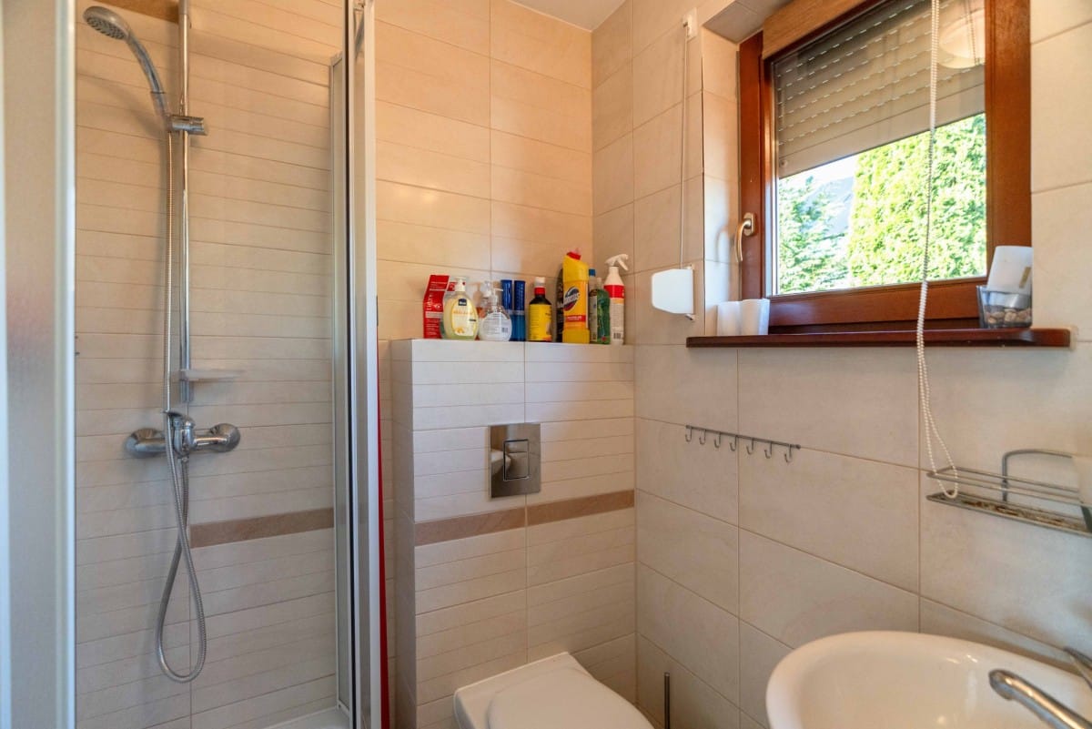 Dom  pokojowe na Sprzedaż