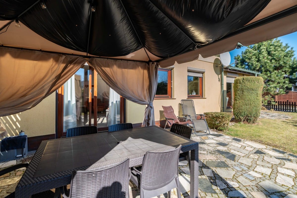 Dom  pokojowe na Sprzedaż