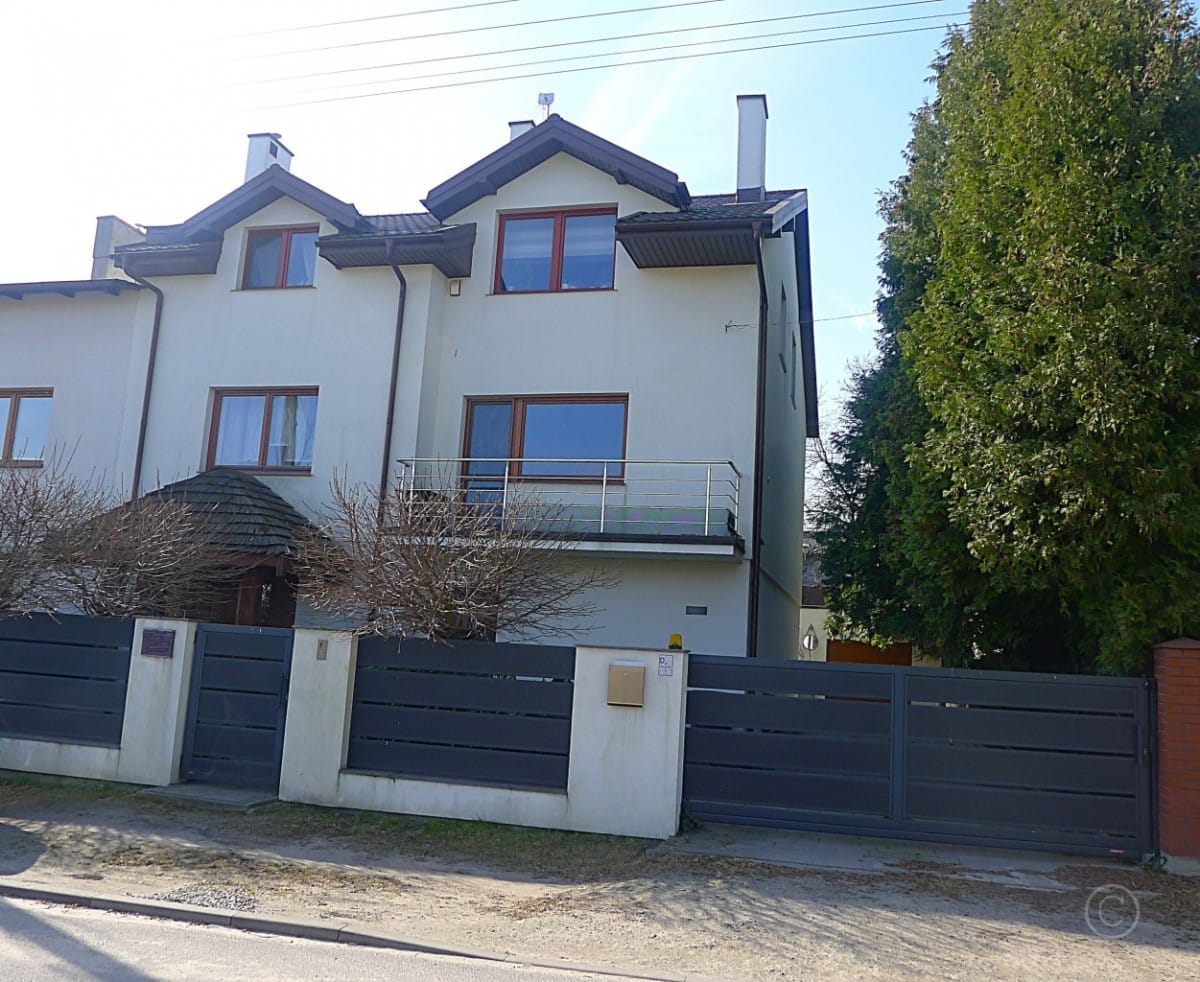 Dom  pokojowe na Sprzedaż