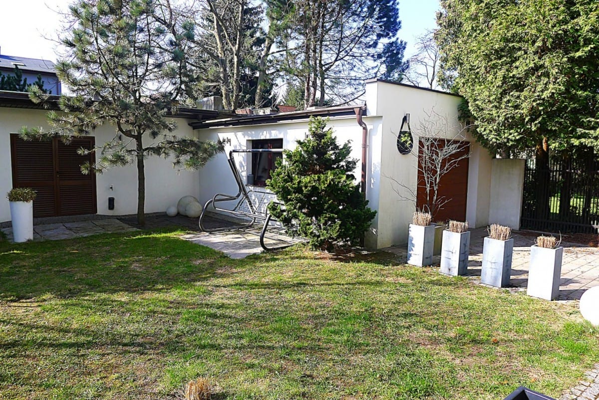 Dom  pokojowe na Sprzedaż