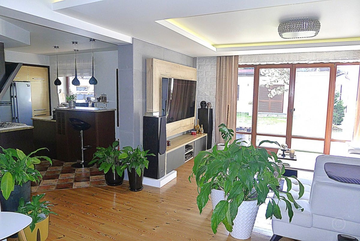 Dom  pokojowe na Sprzedaż