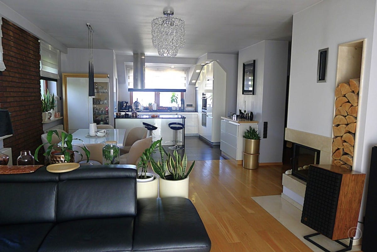 Dom  pokojowe na Sprzedaż