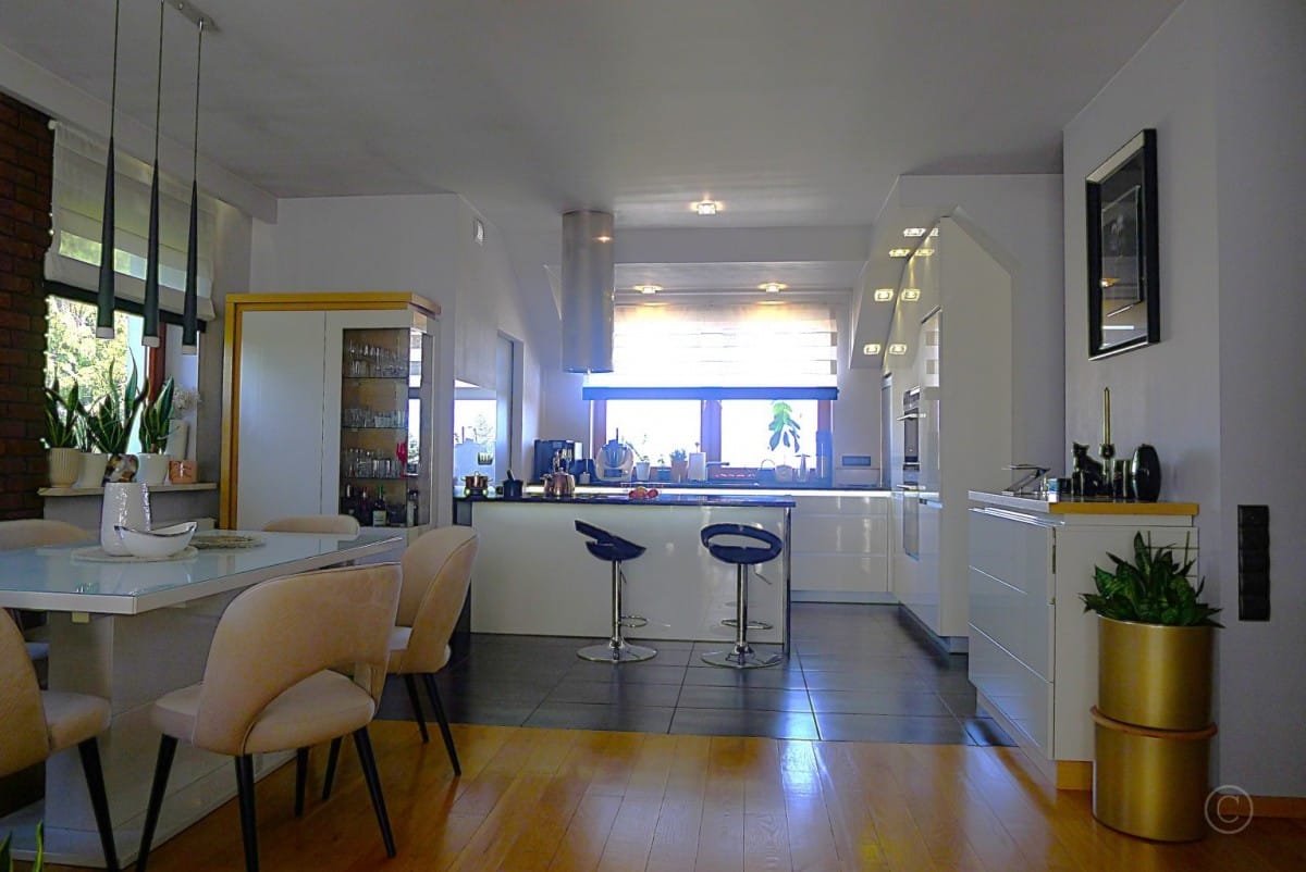 Dom  pokojowe na Sprzedaż