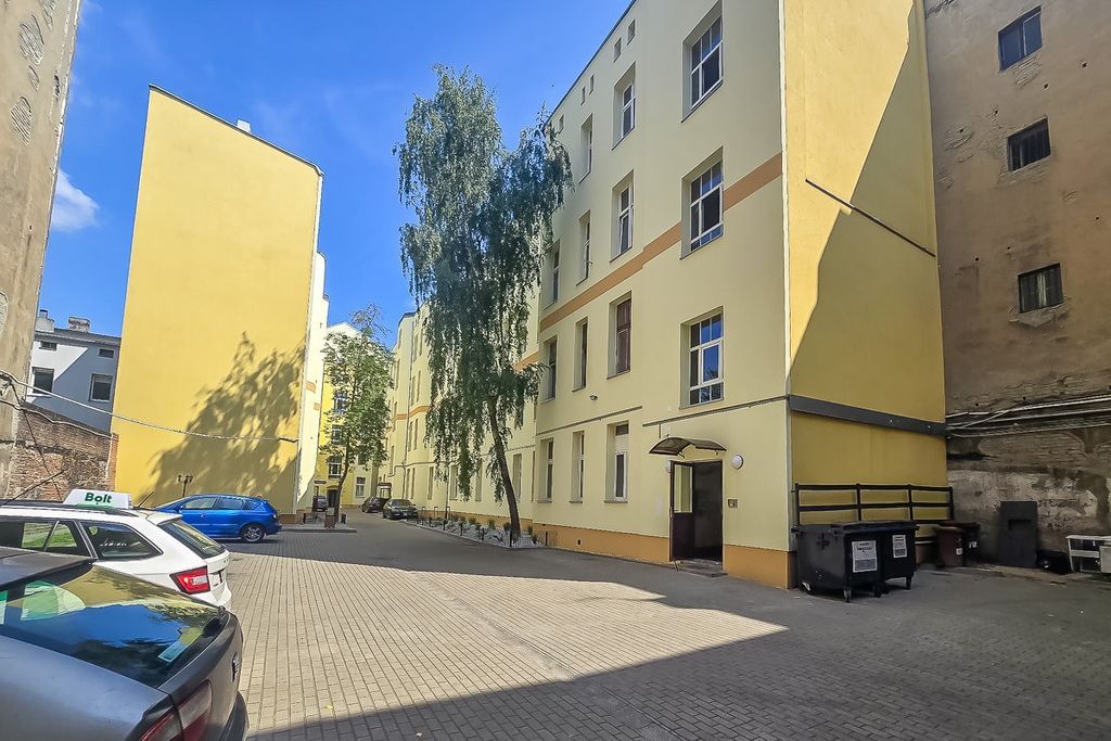 Mieszkanie 5 pokojowe na Sprzedaż