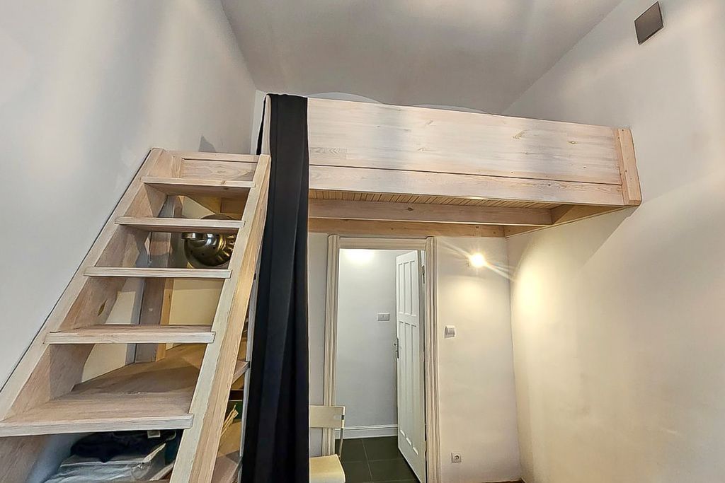 Mieszkanie 4 pokojowe na Sprzedaż