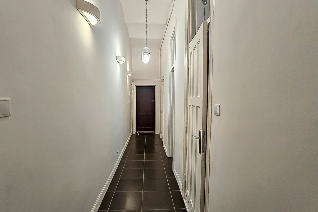 Mieszkanie 4 pokojowe na Sprzedaż