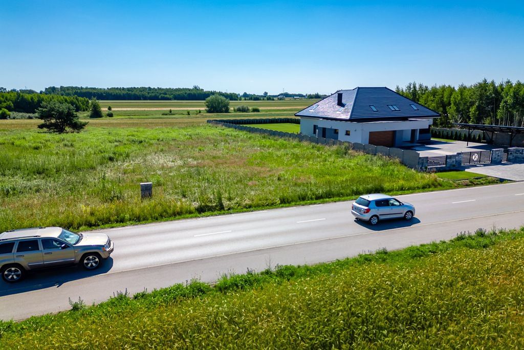 Działka  pokojowe na Sprzedaż