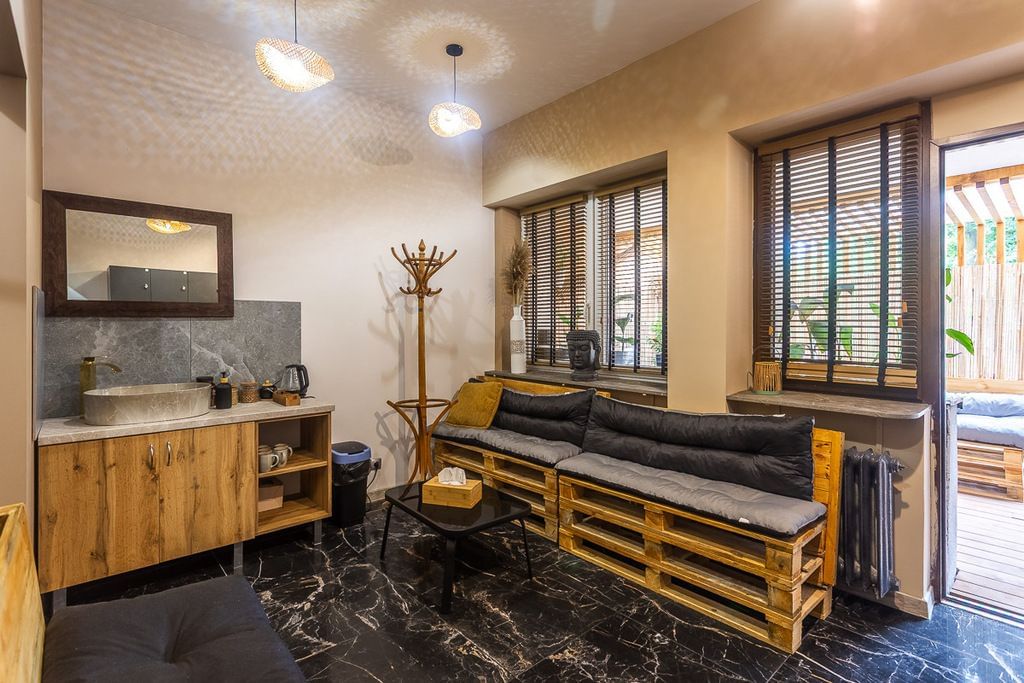 Lokal użytkowy  pokojowe na Sprzedaż