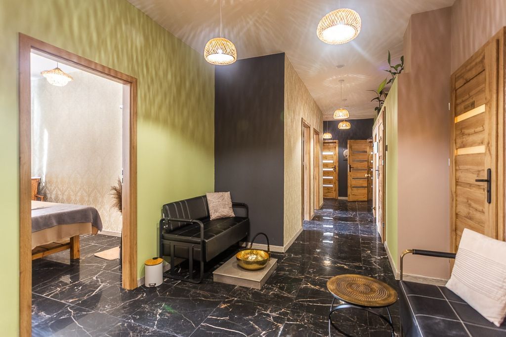 Lokal użytkowy  pokojowe na Sprzedaż