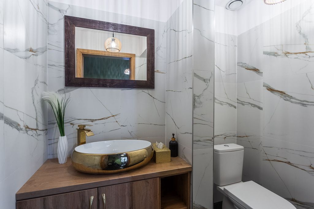 Lokal użytkowy  pokojowe na Sprzedaż