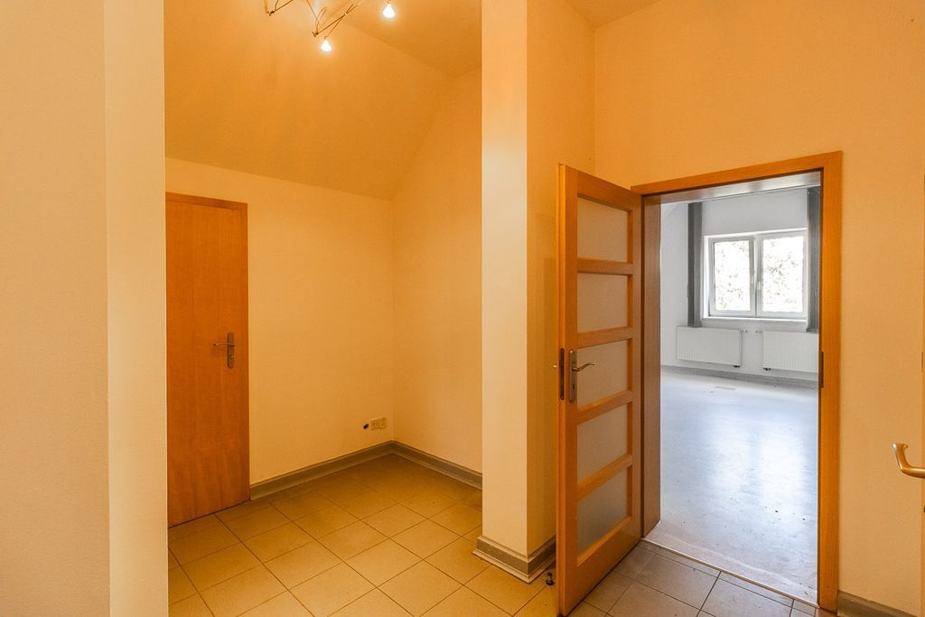 Dom 5 pokojowe na Sprzedaż
