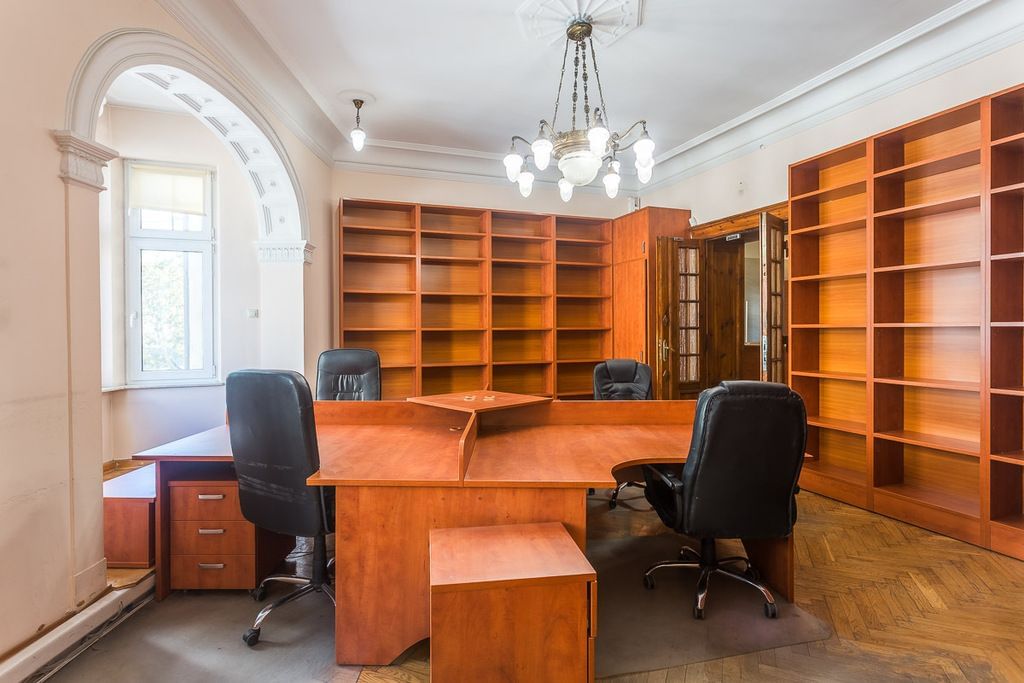 Lokal użytkowy  pokojowe na Sprzedaż