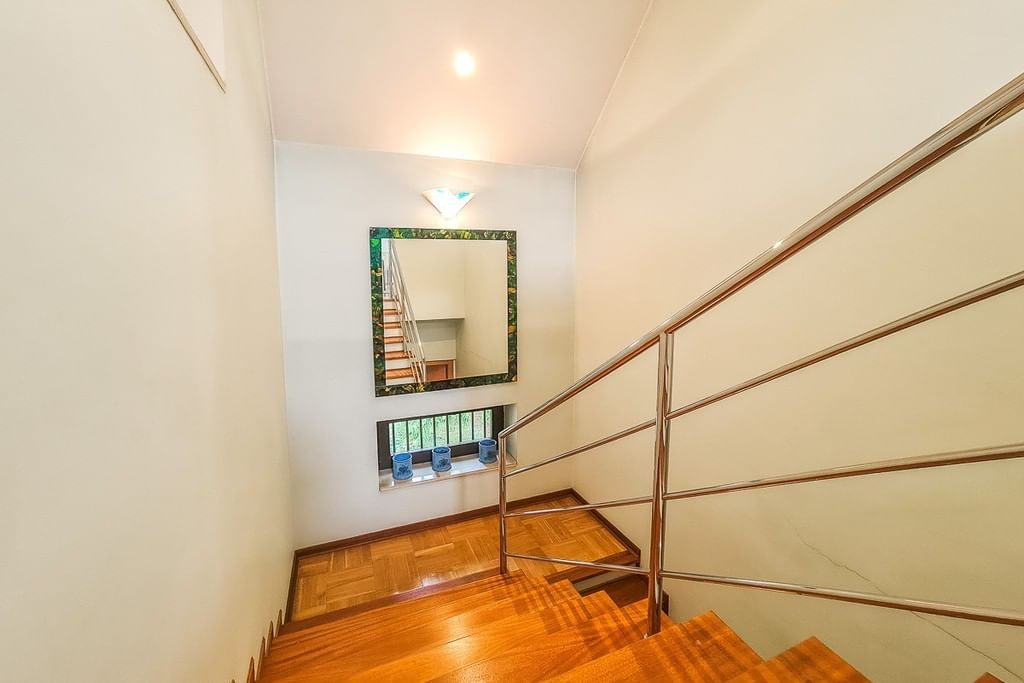 Dom 14 pokojowe na Sprzedaż