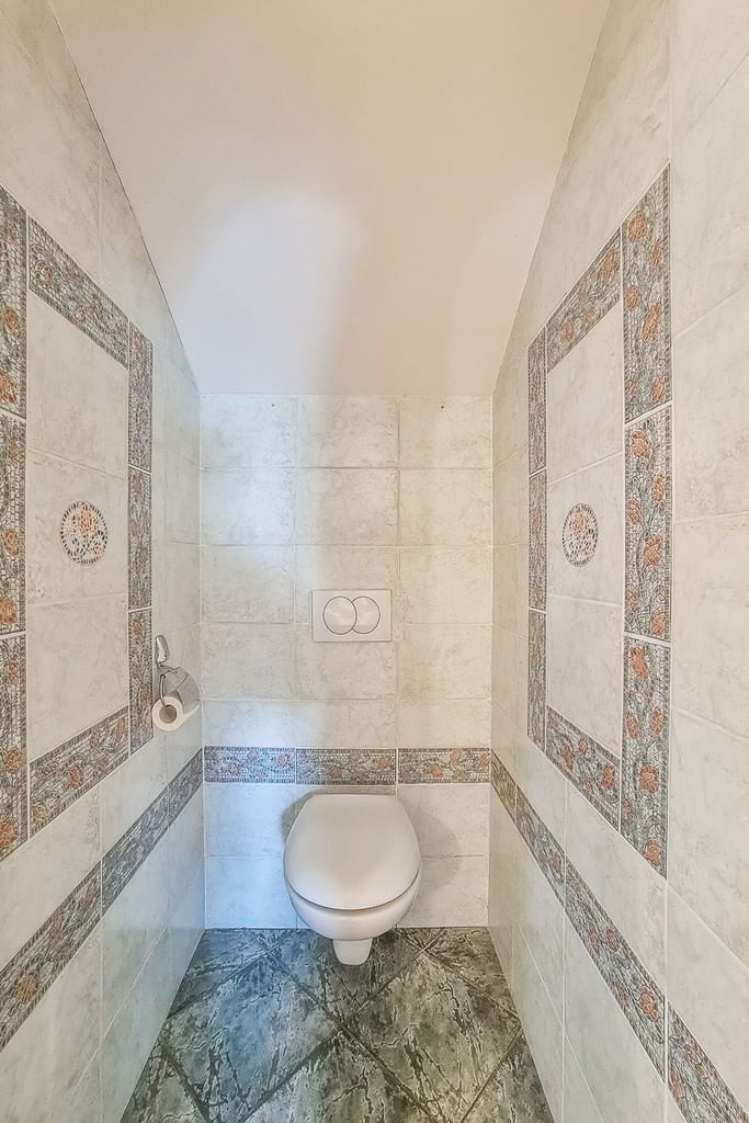 Dom 14 pokojowe na Sprzedaż