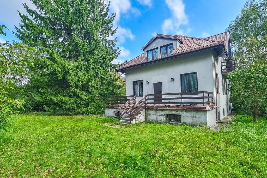 Dom 14 pokojowe na Sprzedaż