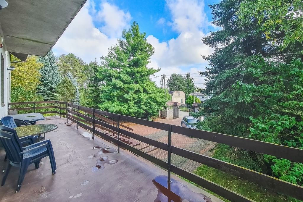 Dom 14 pokojowe na Sprzedaż