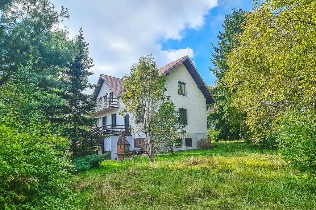 Dom 14 pokojowe na Sprzedaż