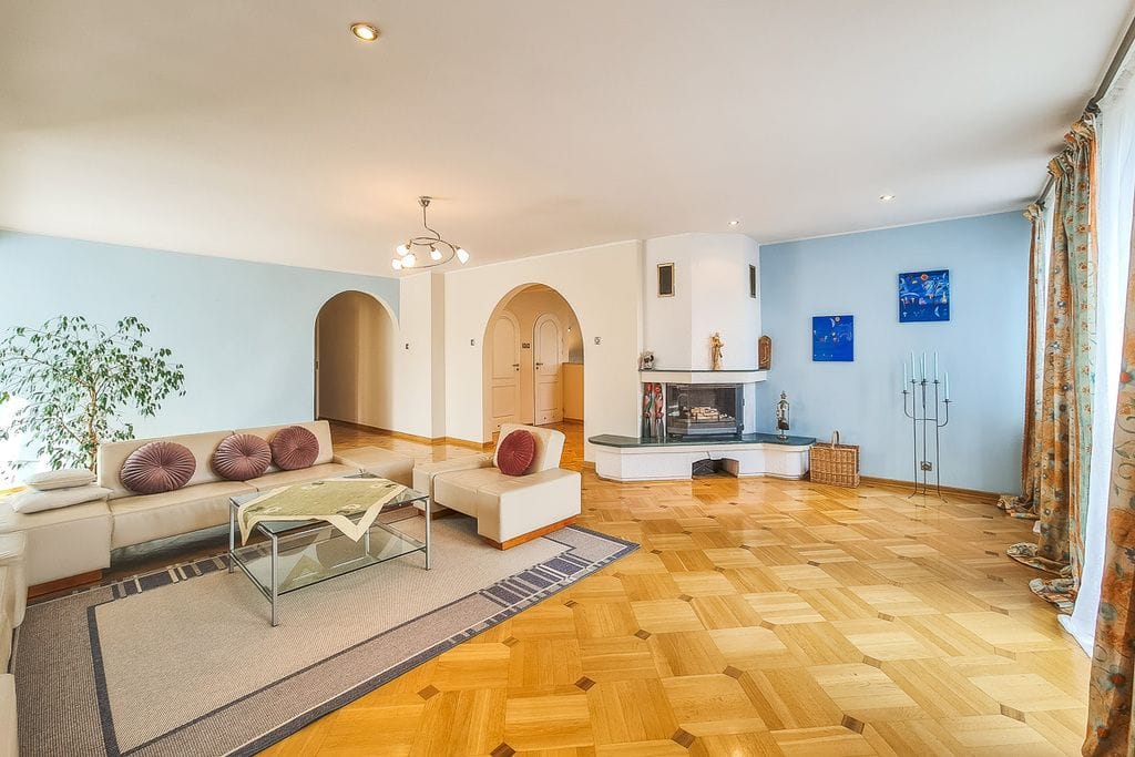 Dom 14 pokojowe na Sprzedaż