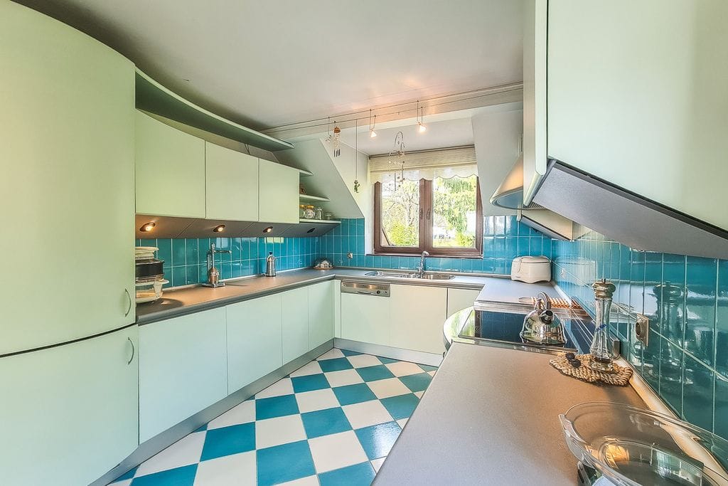 Dom 14 pokojowe na Sprzedaż