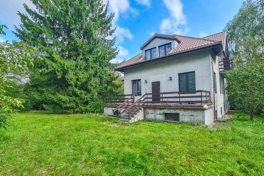 Dom 14 pokojowe na Sprzedaż