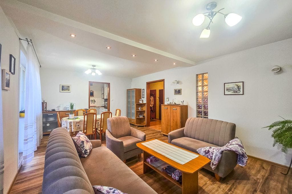 Mieszkanie 4 pokojowe na Sprzedaż