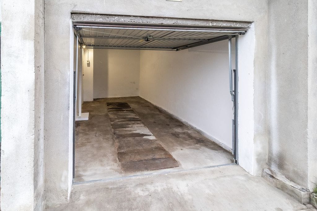 Lokal użytkowy  pokojowe na Sprzedaż