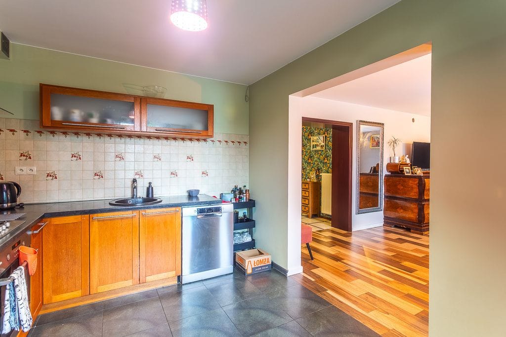 Dom 5 pokojowe na Sprzedaż