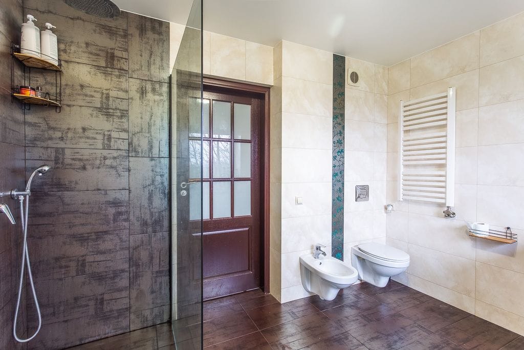 Dom 5 pokojowe na Sprzedaż