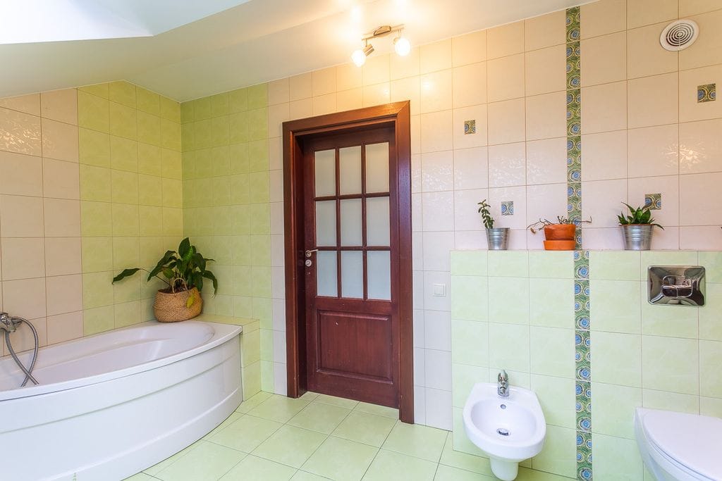 Dom 5 pokojowe na Sprzedaż