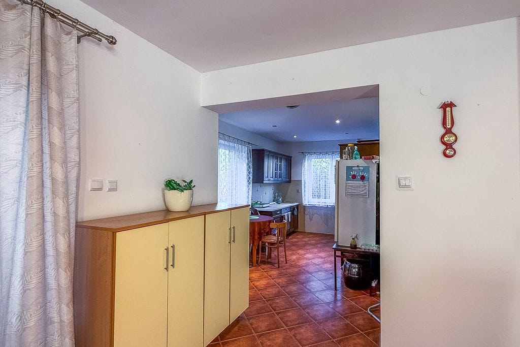 Dom 4 pokojowe na Sprzedaż