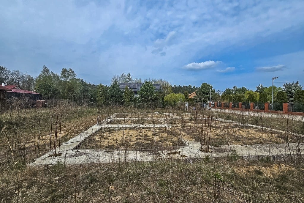 Działka  pokojowe na Sprzedaż