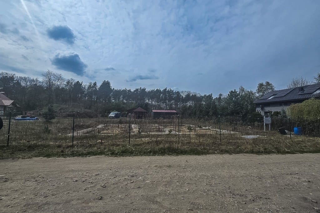 Działka  pokojowe na Sprzedaż