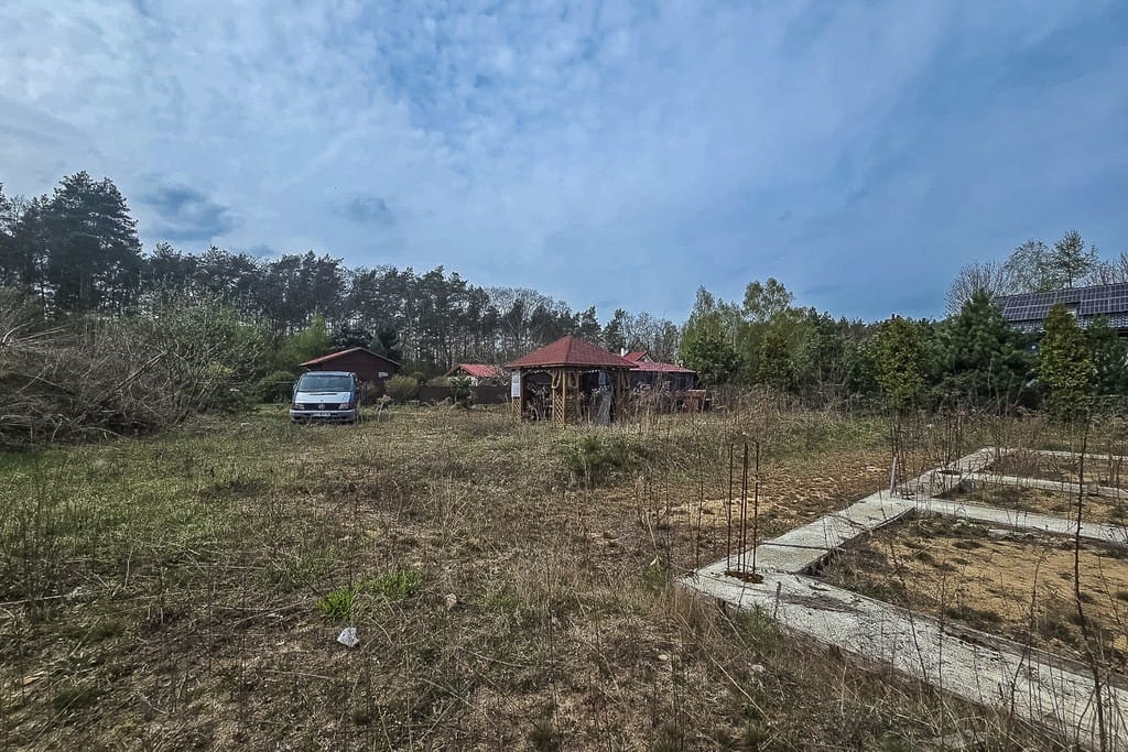 Działka  pokojowe na Sprzedaż