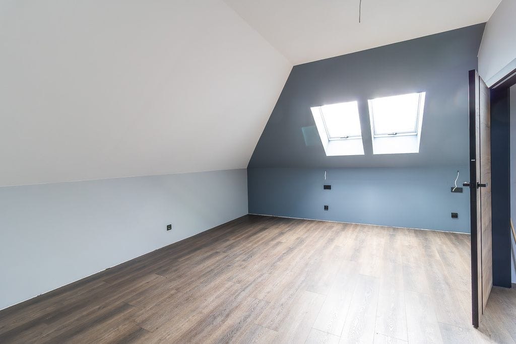 Dom 4 pokojowe na Sprzedaż