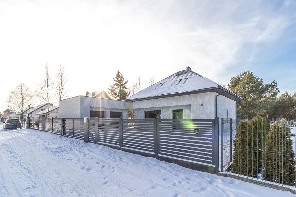 Dom 4 pokojowe na Sprzedaż