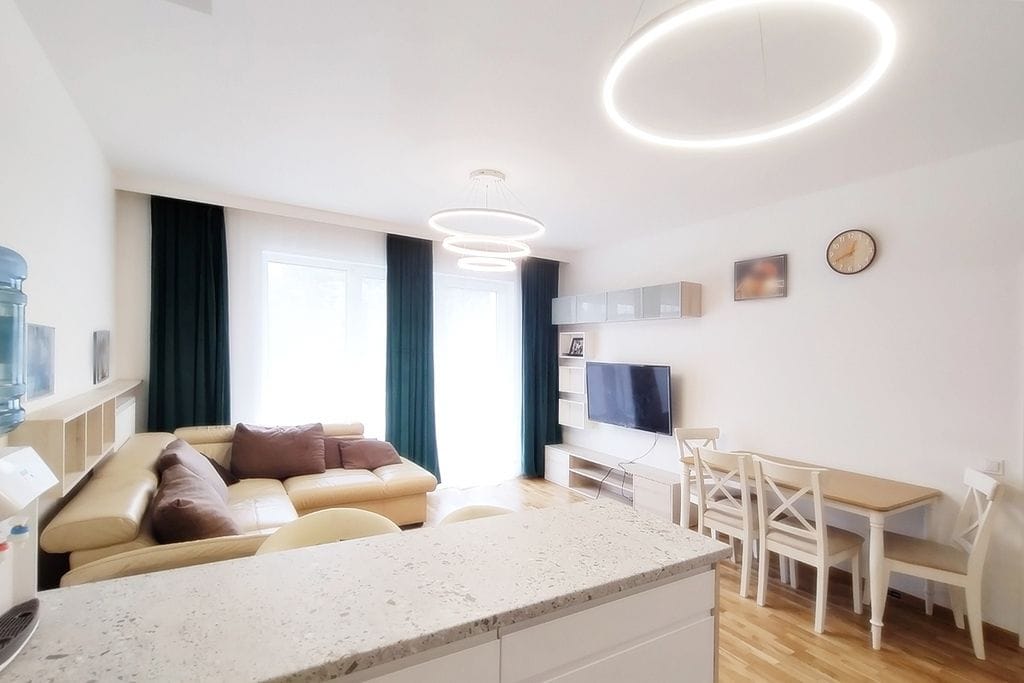 Mieszkanie 4 pokojowe na Wynajem