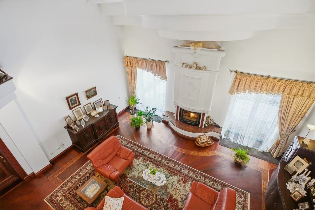 Dom 8 pokojowe na Sprzedaż