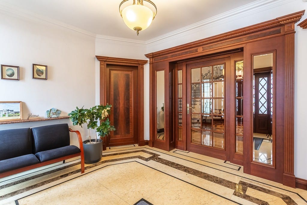 Dom 8 pokojowe na Sprzedaż