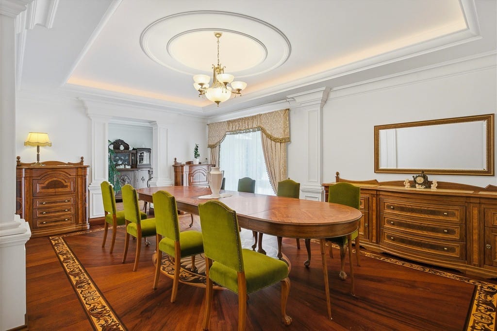 Dom 8 pokojowe na Sprzedaż