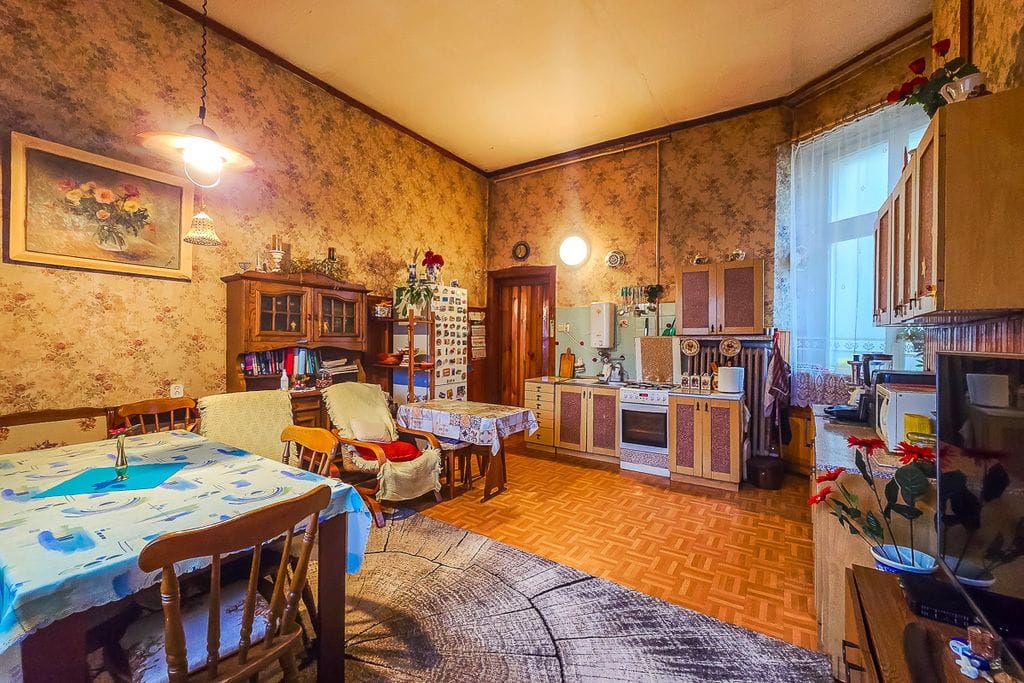 Mieszkanie 4 pokojowe na Sprzedaż