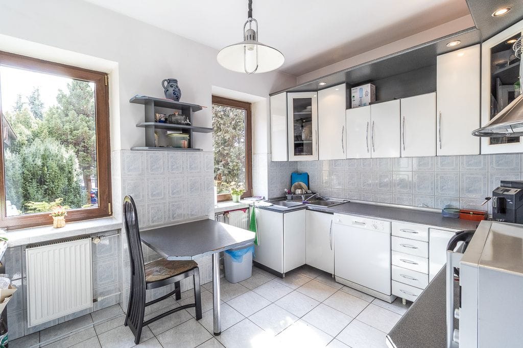 Dom 4 pokojowe na Sprzedaż