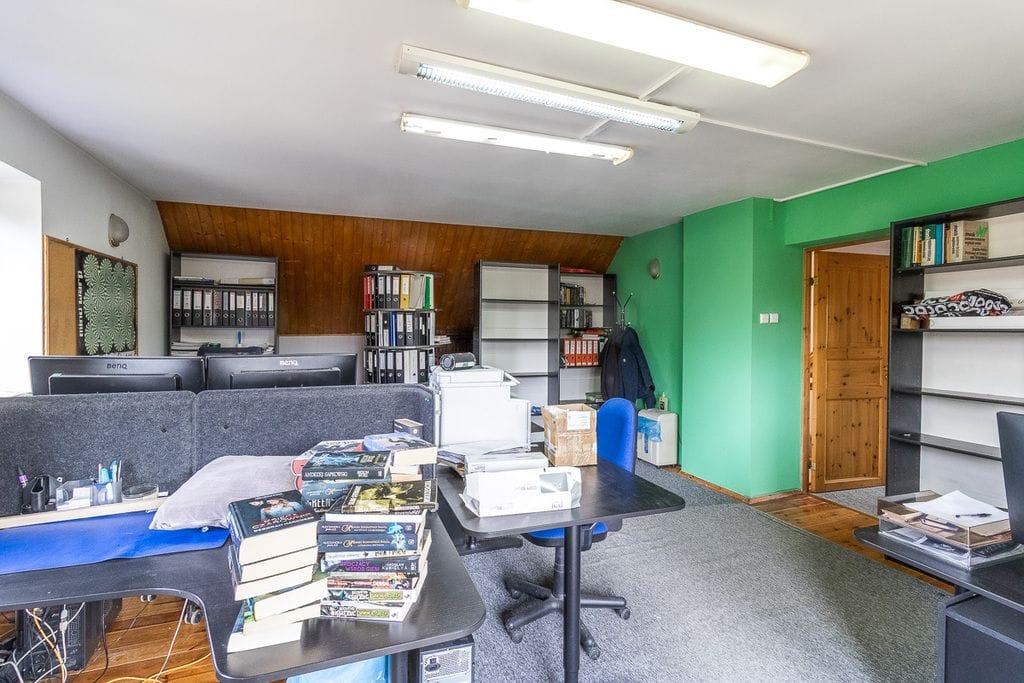 Dom 4 pokojowe na Sprzedaż