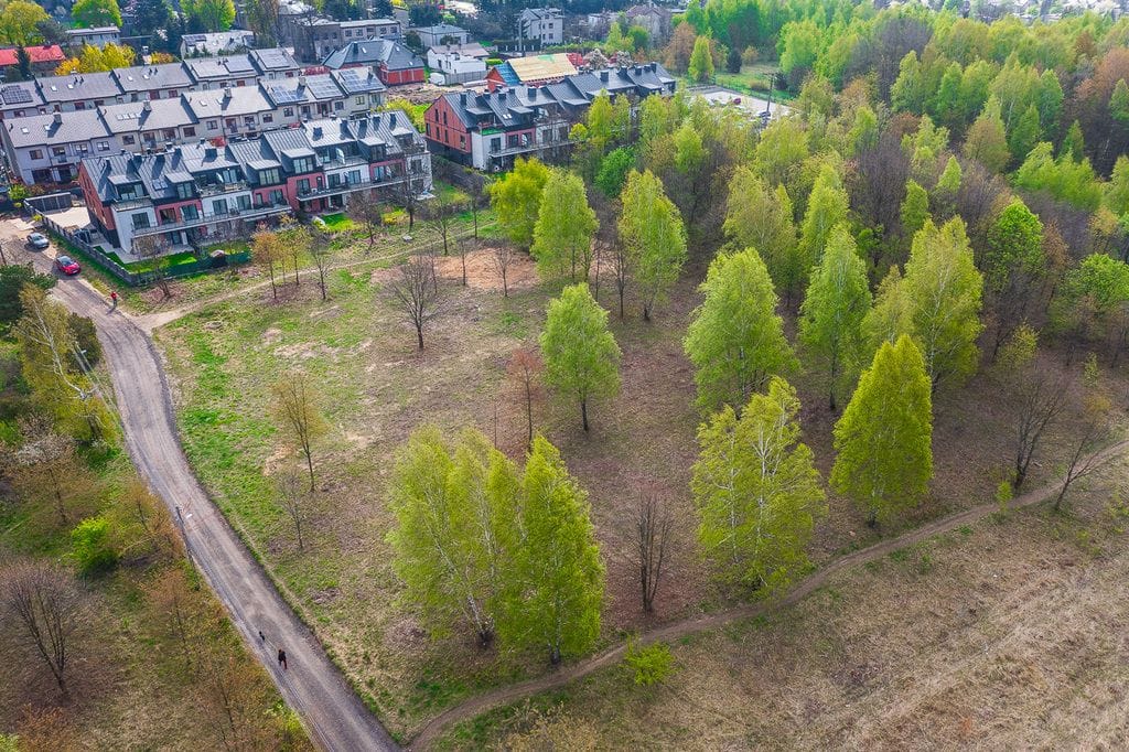 Działka  pokojowe na Sprzedaż